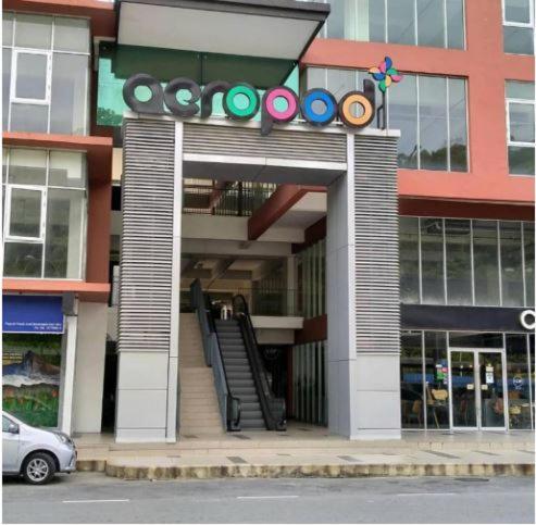 H&F Homestay The Two Owls Nest Aeropod Sovo Studio Room - 2 Queen Bed - Near Airport - Free Parking Kota Kinabalu Exterior foto